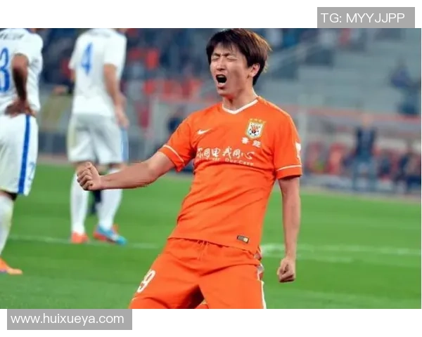 自卑足球明星背后的故事与奋斗历程揭秘